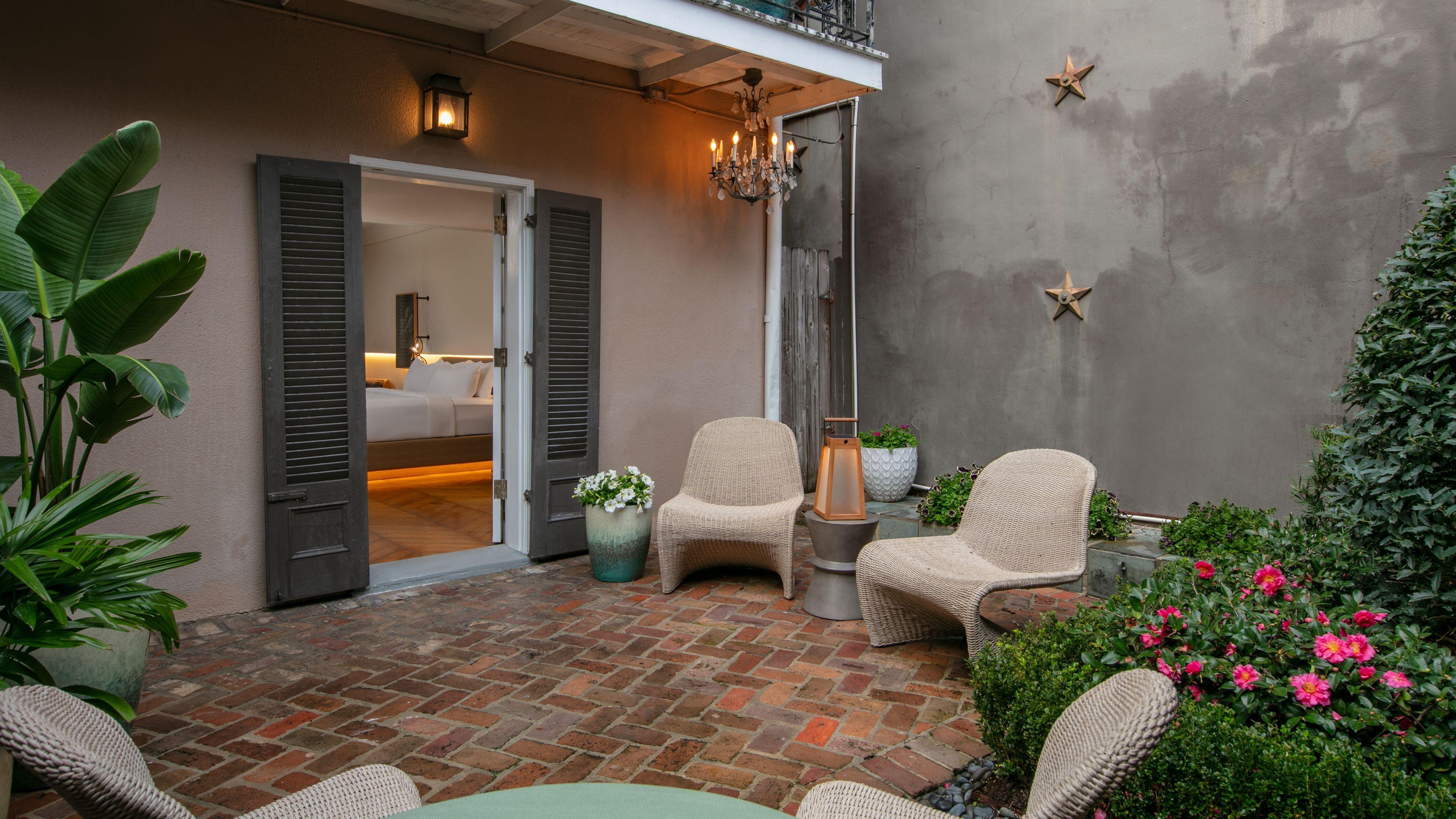 Hotel De La Poste - French Quarter, A Renaissance Hotel New Orleans Exterior photo